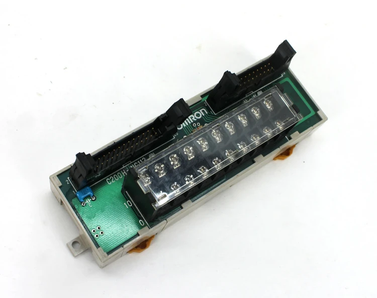 Used OMRON XW2B-20J6-1 Programmable Logic Controllers | Industrial Parts R Us Inc. #358927