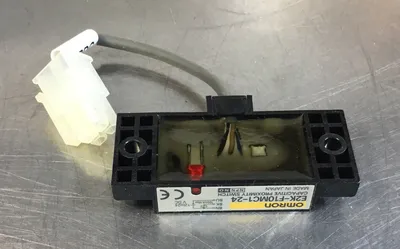 Omron E2K-F10MC1-24 Capacitive Proximity Sensor Switch 5E