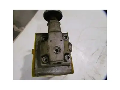 Sperry Vickers DGX 061BL 51 Reducing Valve 80-1000 psi