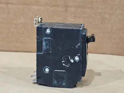 Used SQUARE D QO140 Switchgears British Columbia CA | Lenmark #1438626
