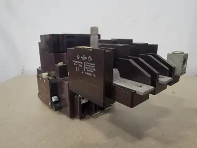 Used CUTLER-HAMMER A10EN0 Switchgears British Columbia CA | Lenmark #409293