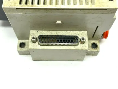 VV5Q21-06N7FU0-S,VQ2200N-5,VQC2400N-5 | SMC VV5Q21-06N7FU0-S Manifold Base w/ Solenoids - For parts or not working