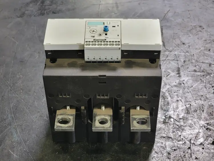 Used SIEMENS 3RB2066-2GF2 Misc Electrical & Power Parts British Columbia CA | Lenmark #249521