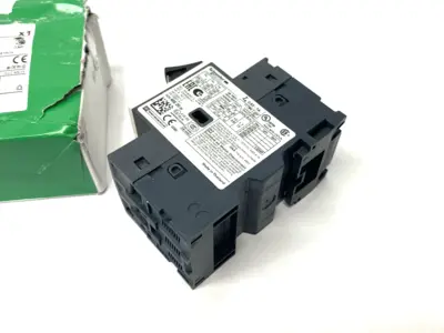 New | in-Stock Schneider Electric Schneider Electric GV2ME05 TeSys Starters Michigan US | Maverick Industrial Sales #1400662