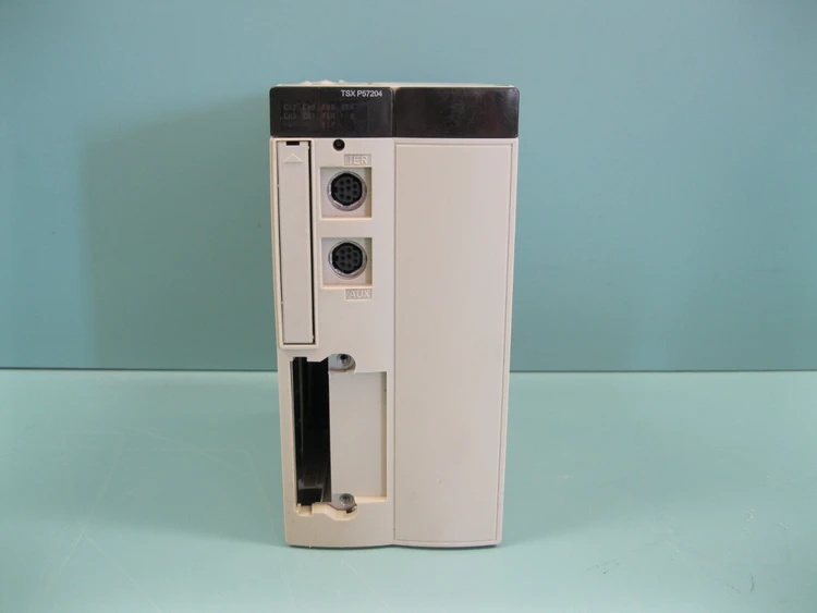 Used Schneider Electric P57204M Automation Control (HMI) New Hampshire US | Bitter End Trading #1127286