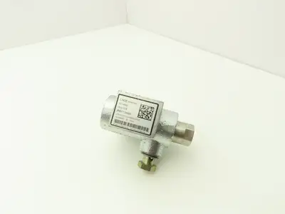 Linde 0009443041 Electric Forklift Flow Control Valve Removed From E20C