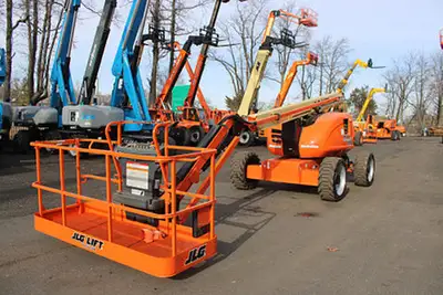 USED 2014 JLG 600AJ