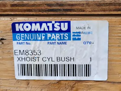 NEW KOMATSU EM8353