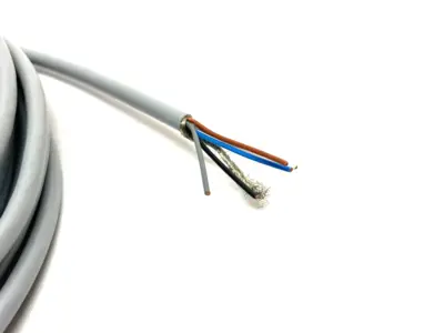 USED PEPPERL+FUCHS SHIELDED CONNECTION CABLE