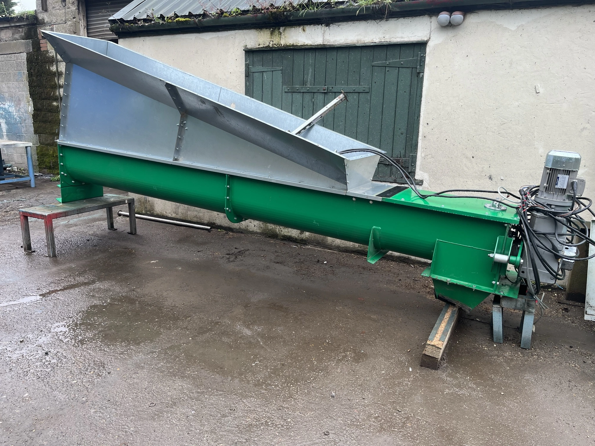 M/S U Section Conveyor 380 mm x 400 mm x 4m long