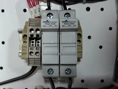5 hp, 600 Volts, 3-Phase VFD SVX004A1-5A4N1 Bucket for Freedom 2100 MCC Frame
