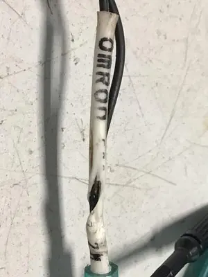 USED OMRON E32-D322M