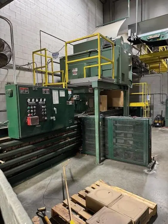 Used SELCO BALER: HSO-107AR / SHREDDER: 3CAV-2558BA Balers | MICHAM2813 INC #507645