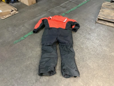 Used _UNKNOWN_ _UNKNOWN_ Apparel, Gloves, Lab Coats Michigan US | Miedema Asset Management Group #1411109