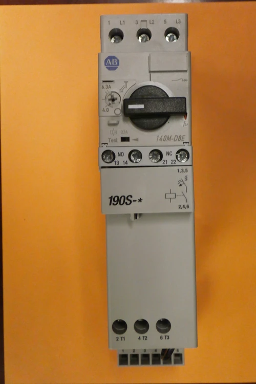 Used Allen-Bradley 140M-D8E-B63  SER B WITH 100-C09D*10 Ser A PLC Processors Arizona US | ASSET CONVERSION SPECIALISTS, INC. #310938