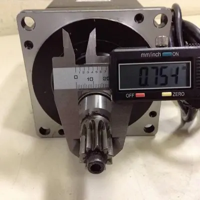USED YASKAWA SGMP-15AWYR11