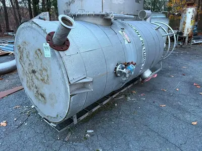 USED 2001 SAVANNAH TANK & MFG, INC SA240-304L