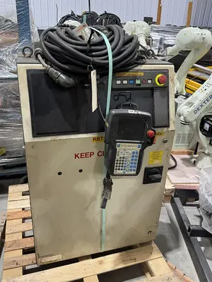 Used 2004 FANUC ARCMATE 100IB Robots Michigan US | RAB Industries, Inc. #184556