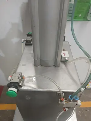 Pneumatic Cylinder Cutting Machine