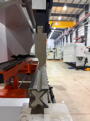 ERMAKSAN POWERBEND PRO FALCON 3100 X 175 Press Brakes | FERRIC Machinery, Inc. (2)