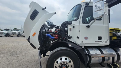 New | in-Stock 2027 MACK MD7 Rolloff Trucks Texas US | Roll Off Truck World #1491899