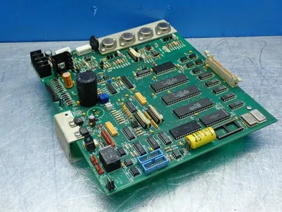 USED HAAS AUTOMATION 323051E