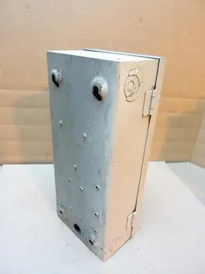 USED SQUARE D H-361