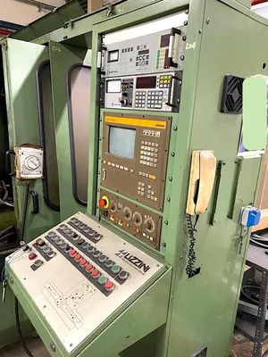 Used LIZZINI EXCELL 3W Universal Cylindrical Grinders IT | Gamba Macchine Srl #1281144