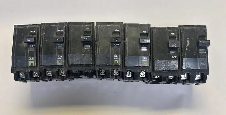 Used SQUARE D QO250 Miscellaneous Equipment (Electrical & Power) | Surplus Asset Holdings #1198125