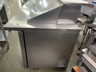 Used True Used True TSSU-72-30M 72" Commercial Refrigerated Sandwich/Salad Prep Table 115V Food Prep Tables Illinois US | Falcon Restaurant Supply #1376401