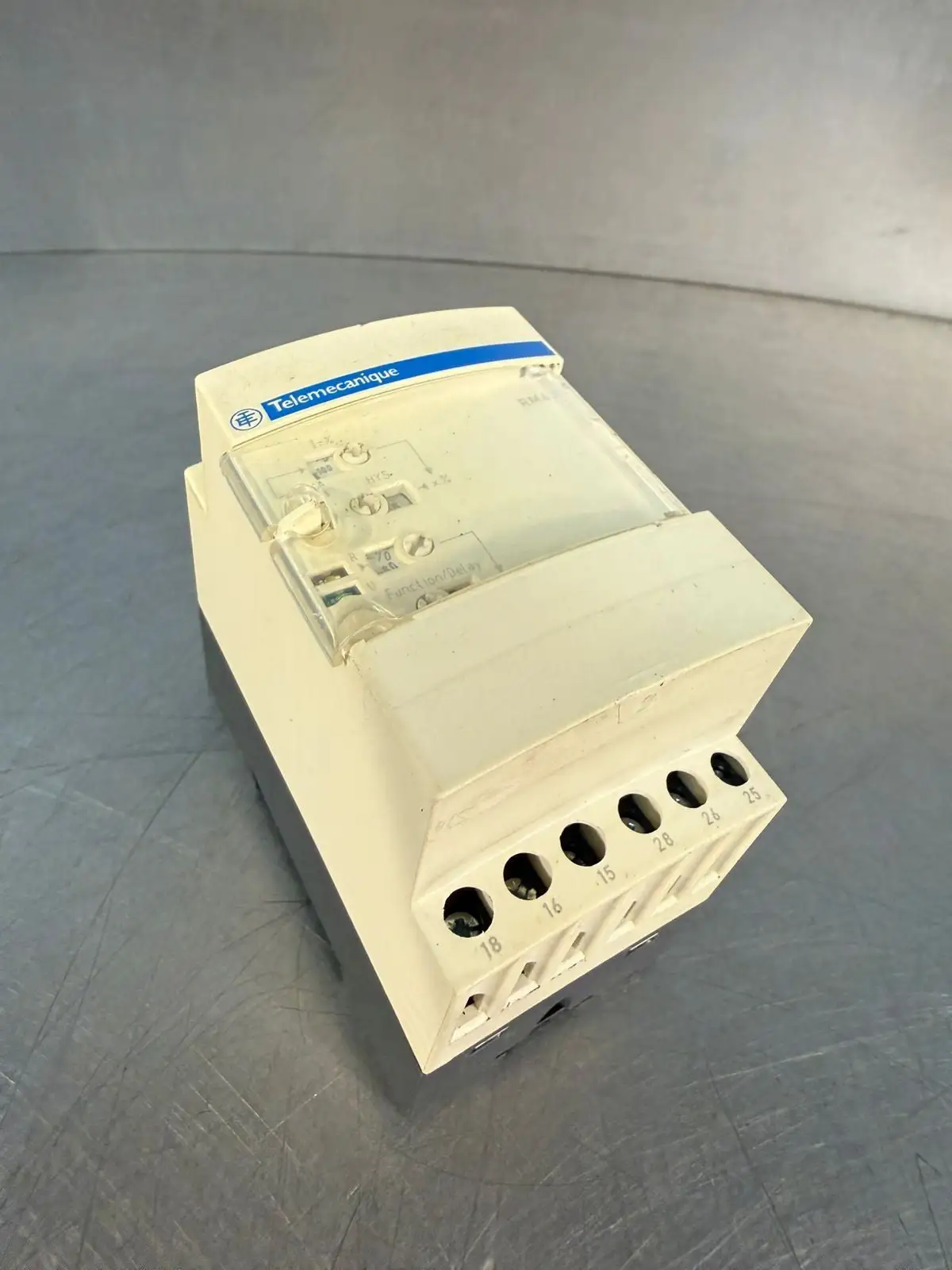 Schneider RM4JA32F Timer Relay Max 8A/250v – 50/60Hz (7.2.3)