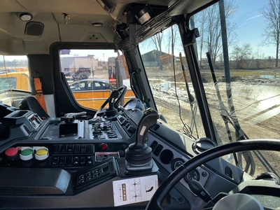USED 2018 MACK LR613 REFUSE