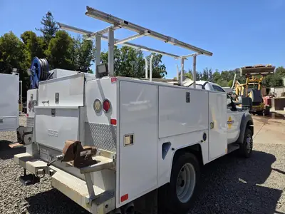 USED 2012 FORD F-550