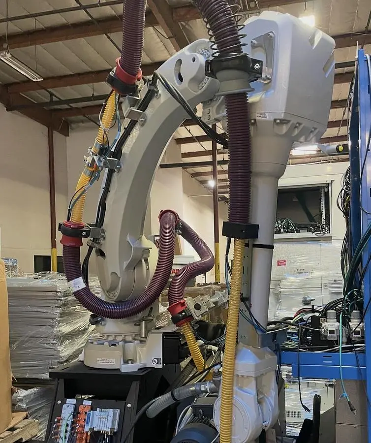 Used ABB ABB IRB 4600-40/2.55 Robots Michigan US | RAB Industries, Inc. #776005