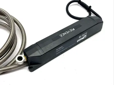 USED KEYENCE SJ-M020