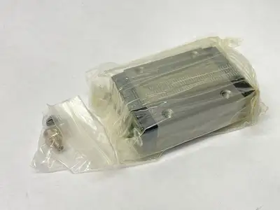 NEW THK THK SR20W1SS