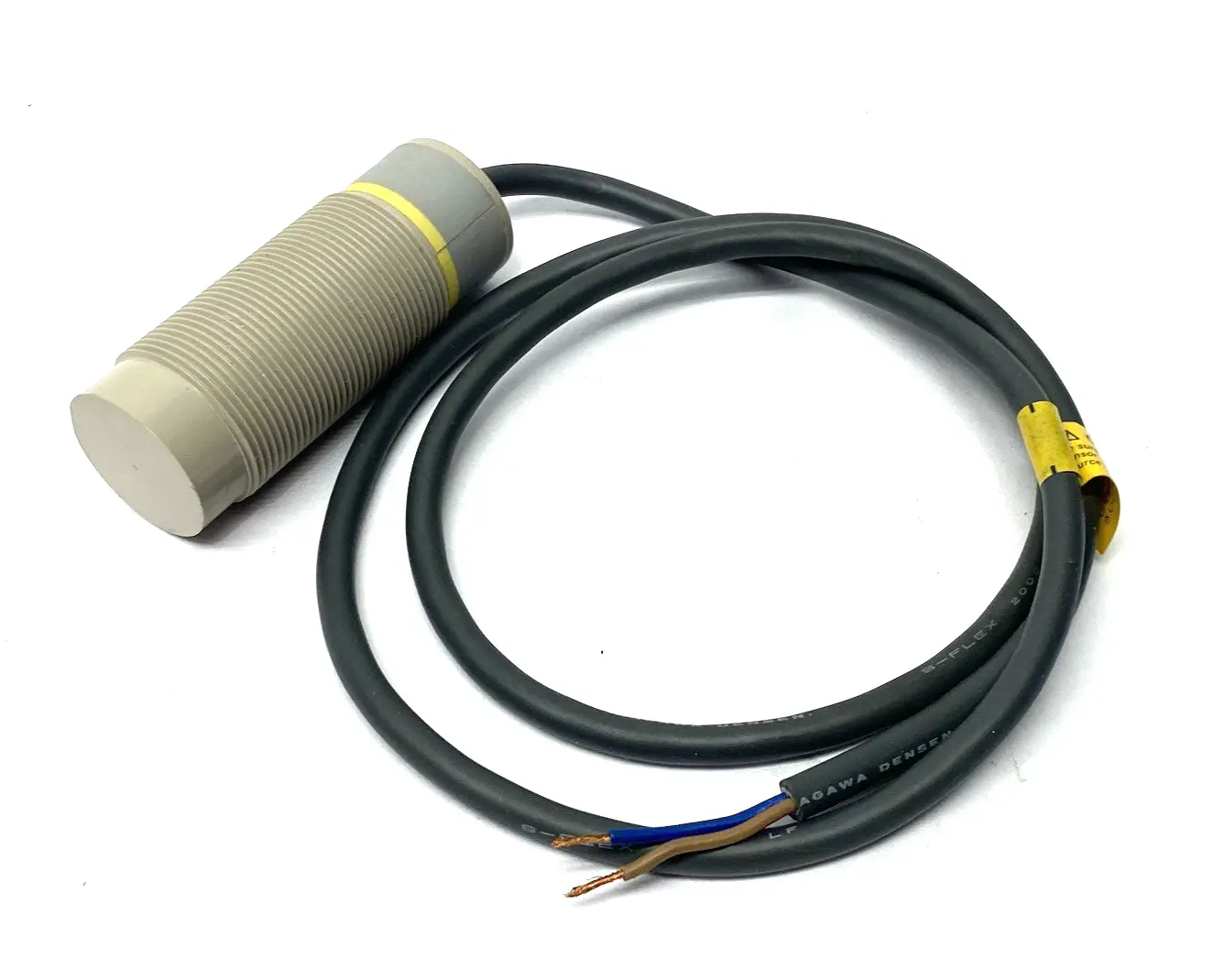 USED OMRON CAPACITIVE PROXIMITY SWITCH CYLINDER TYPE, M30 15MM