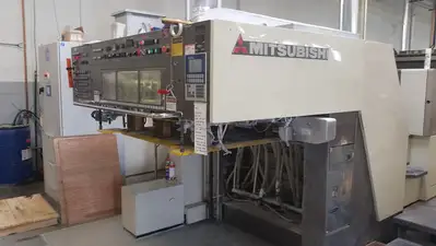 2005 Mitsubishi D3000TP Eight Color (Installed new in 2007)
