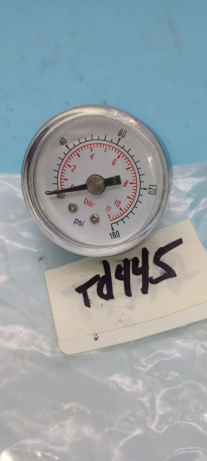 Pressure Gauge: Corrosion-Resistant Case,40MM 0 to 160 psi, + BAR , BACK 1/*" B