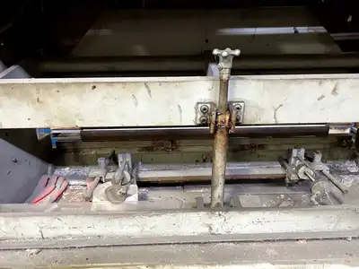PNEUMATIC PRESS BRAKE