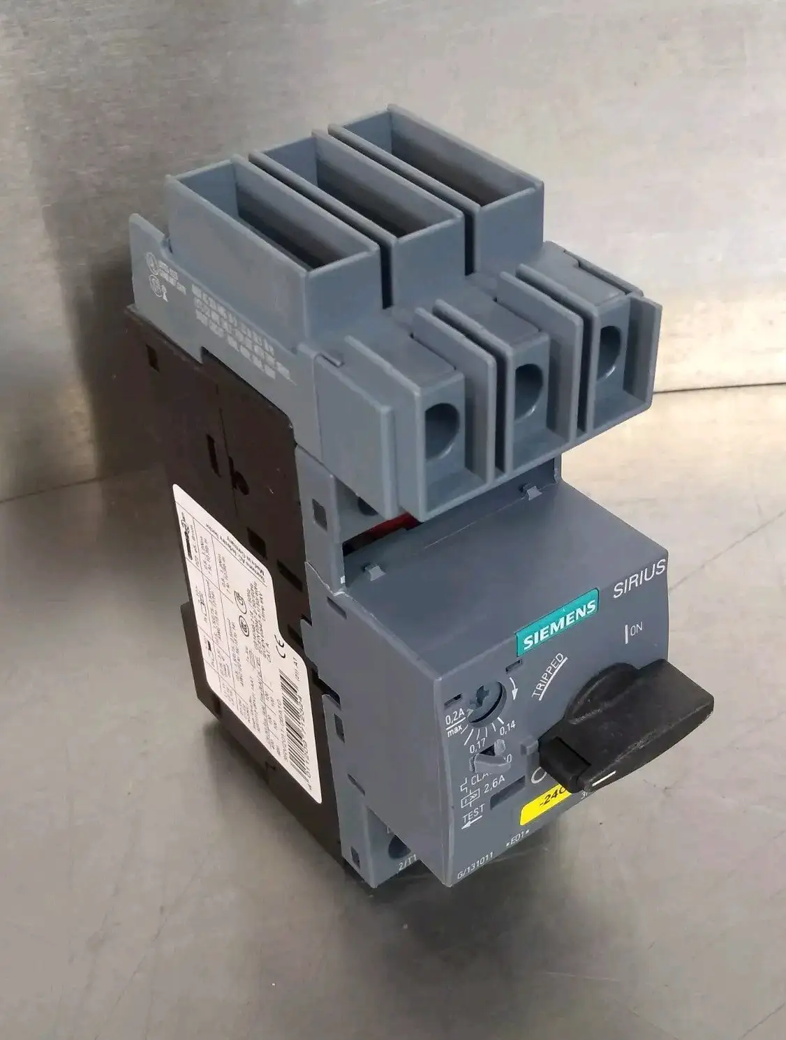 Siemens 3RV2011-0BA10 Circuit Breaker Motor Protector Loc4C22