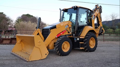 USED 2024 Caterpillar 420
