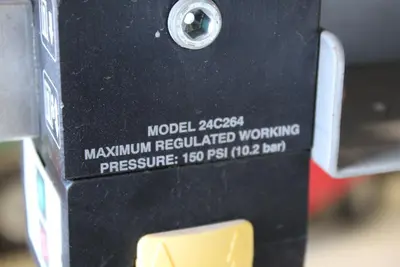 2006 GRACO 24C264 PUMP | Levy Recovery Group (9)