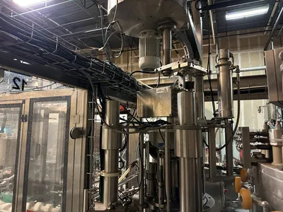 USED KOSME Glass Carbonated Bottling Line