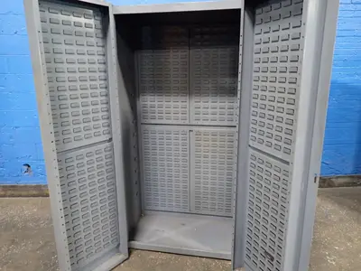 Hardware Cabinet
