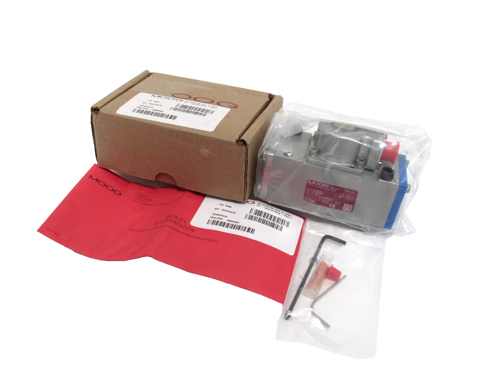 NEW MOOG 743-003D SERVO VALVE 743003D