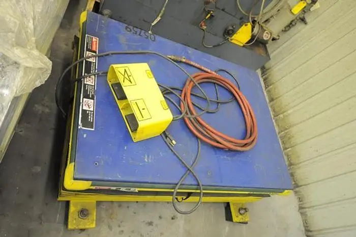 Used SOUTHWORTH LS2-24 Scissor Lifters Michigan US | Aucto #1307414
