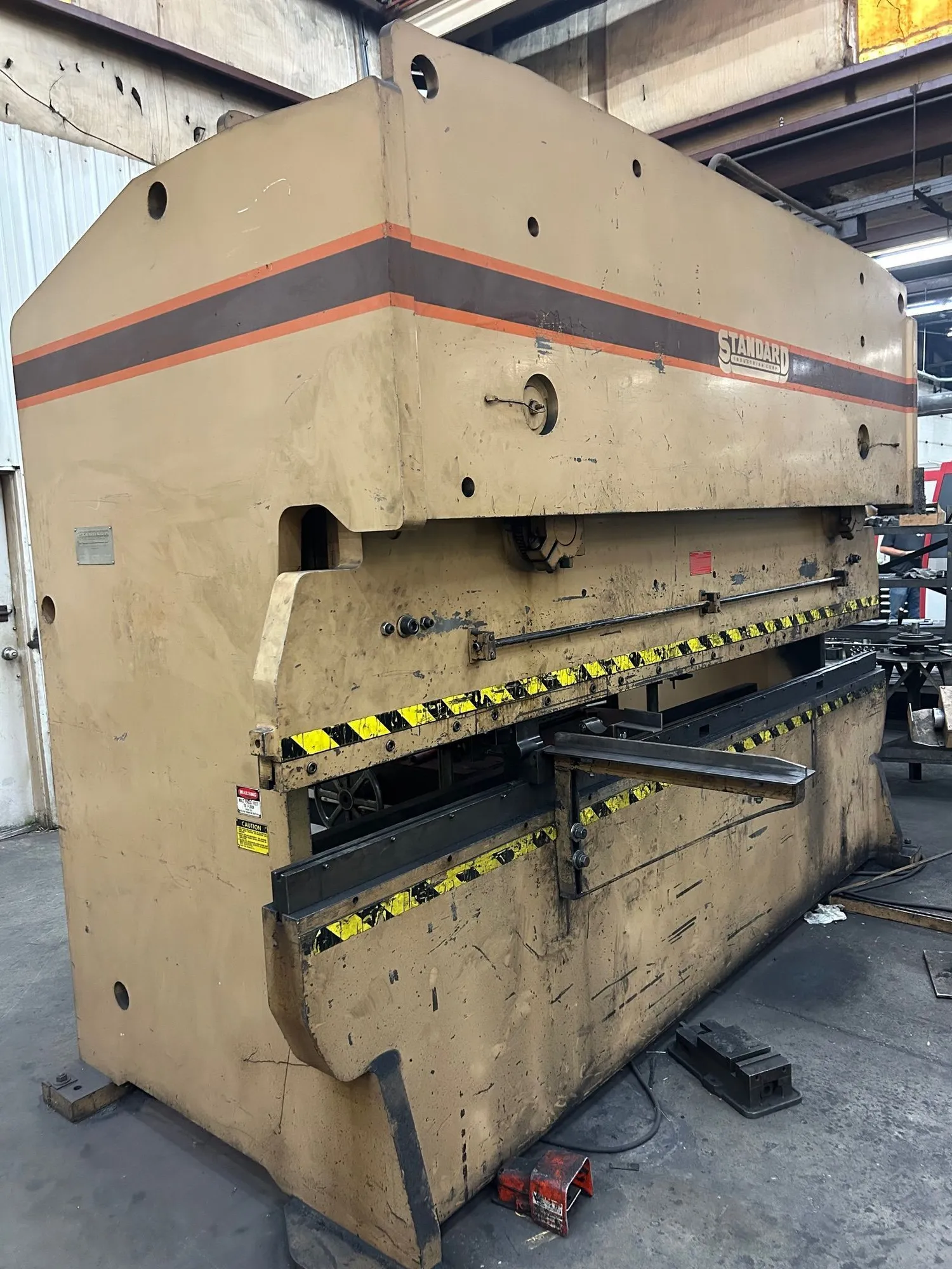 Used 1987 STANDARD INDUSTRIAL AB200-12 Press Brakes Kentucky US | Machinery Central #447520