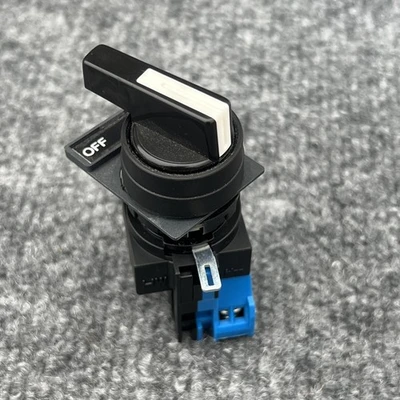 Used IDEC HW1S-2LF10 Relays & Switches California US | Davliegogo LLC #1707348