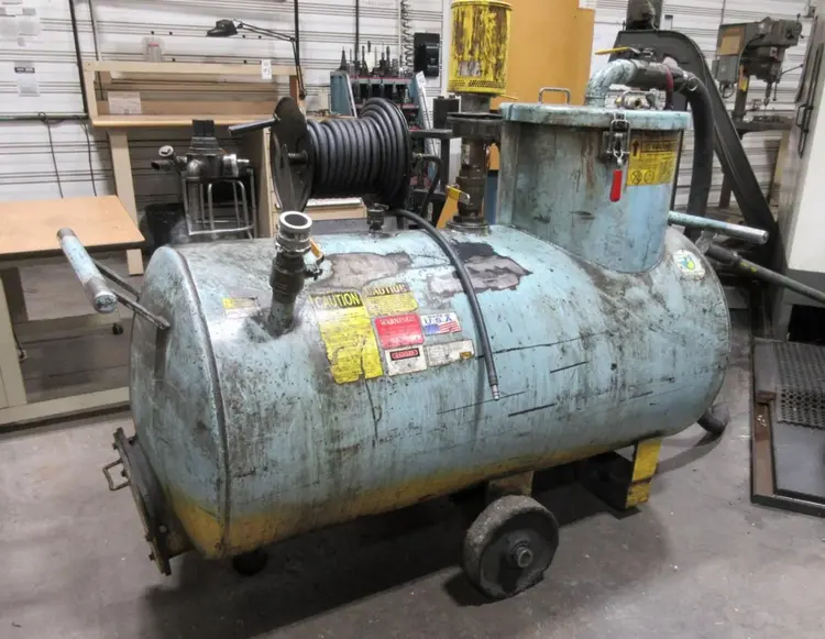 Used ANDERSON _UNKNOWN_ Sump Suckers Ohio US | Yoder Brothers machinery #806221